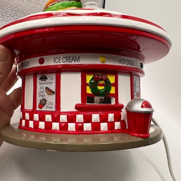 Department 56 Dinah’s Drive-in 5447-0 - Picture 7 of 13